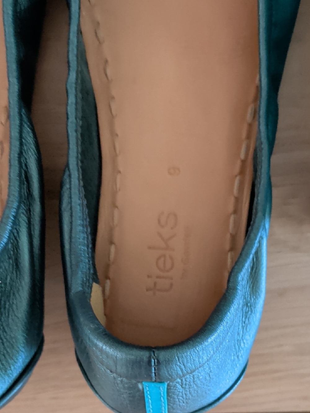 Tieks Black Friday Limited edition Tahitian Pearl Size 9 With Topper - Picture 2 of 5